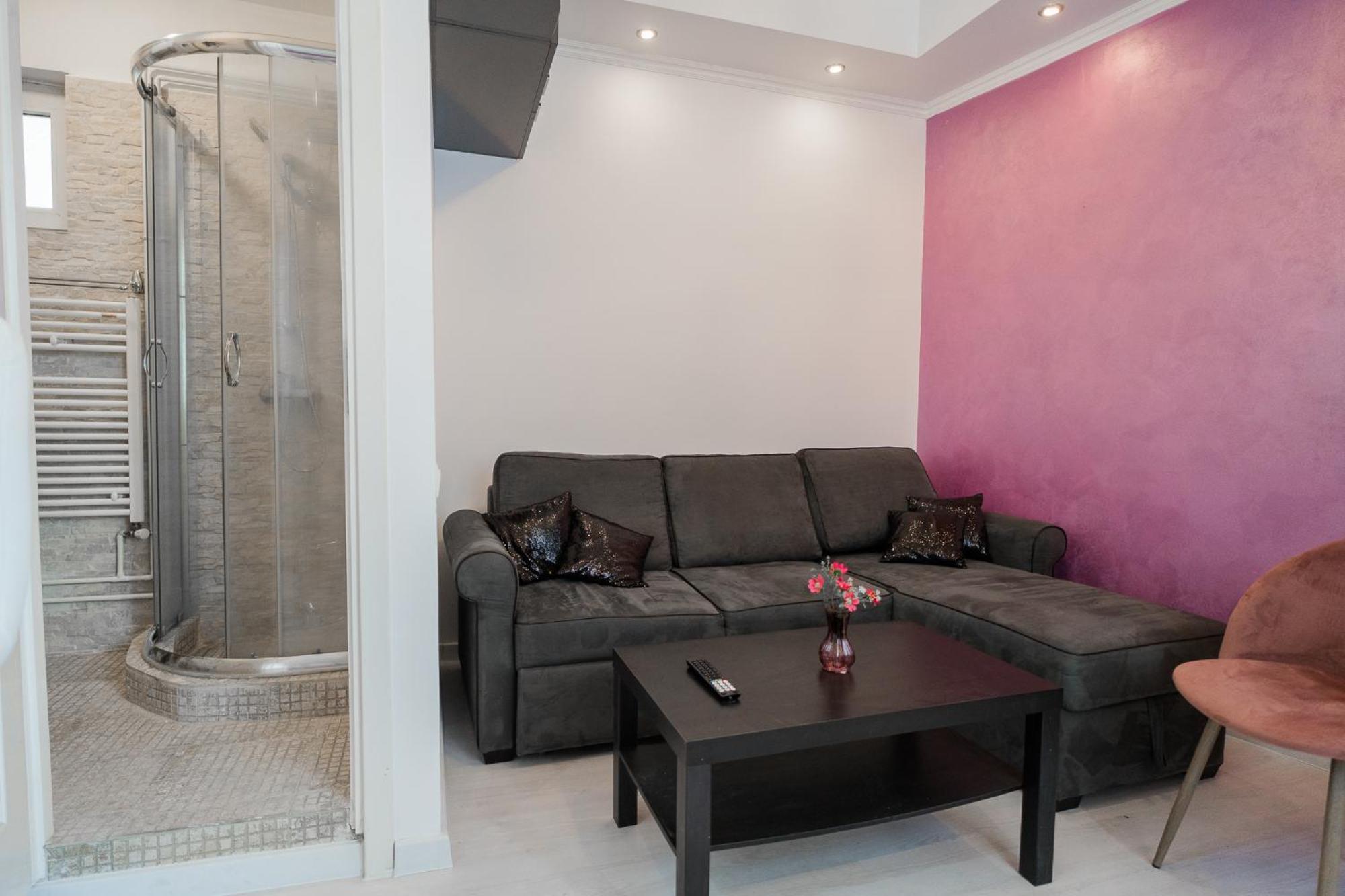 Ultra Central White & Lila Studio بوخارست المظهر الخارجي الصورة